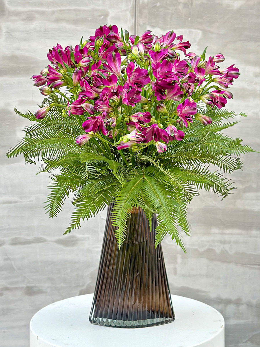 Alstroemeria Morado bouquet design by Kazi Sagar