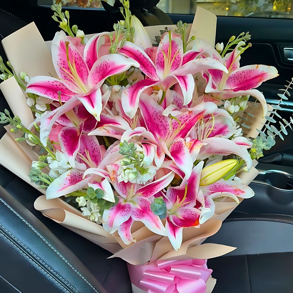 stay motivated and positive with the amazing scent of the stargazer lilies with this vibrant and fragrant bouquet