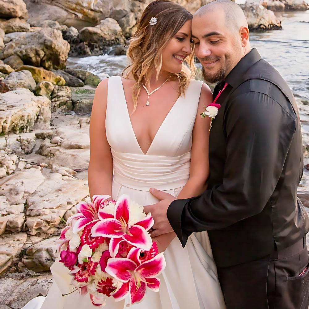 stargazer is a popular choice as a wedding flower for bouquets