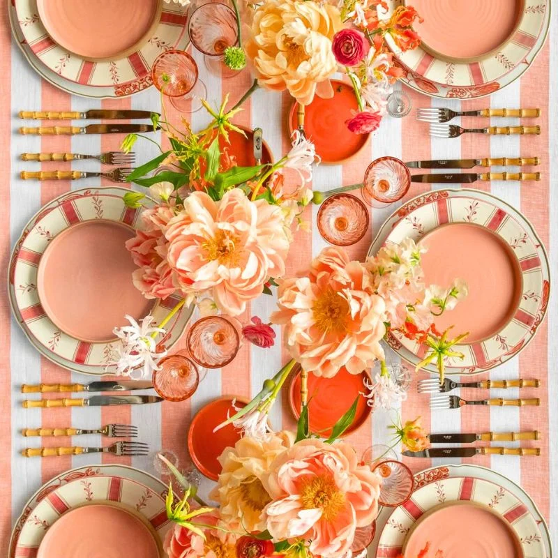 Casa de Perrin tablescaping decor