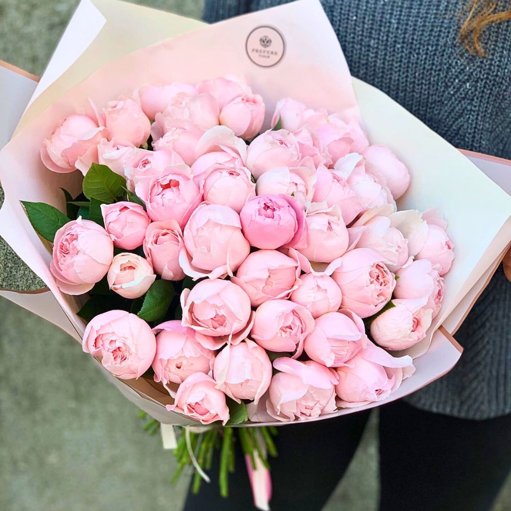 A bouquet of Peony Pink Rose