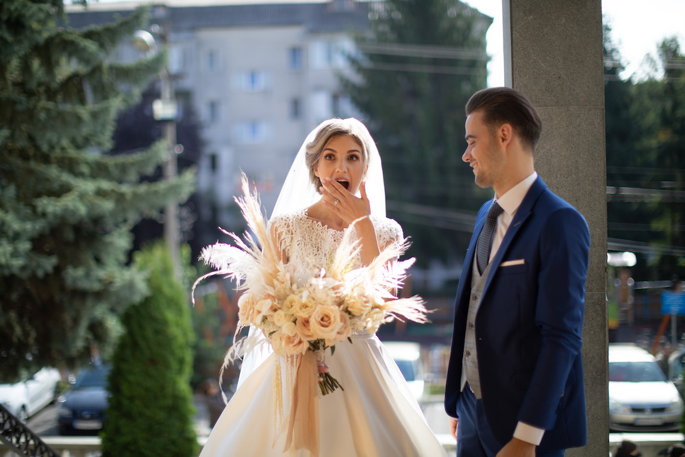 A Beautiful Wedding Split Into Four Alina Neacsa Flori Cu Fitze