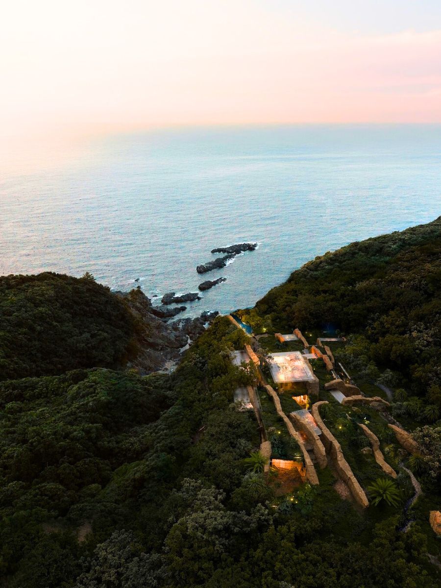 An extensive view of the panorama