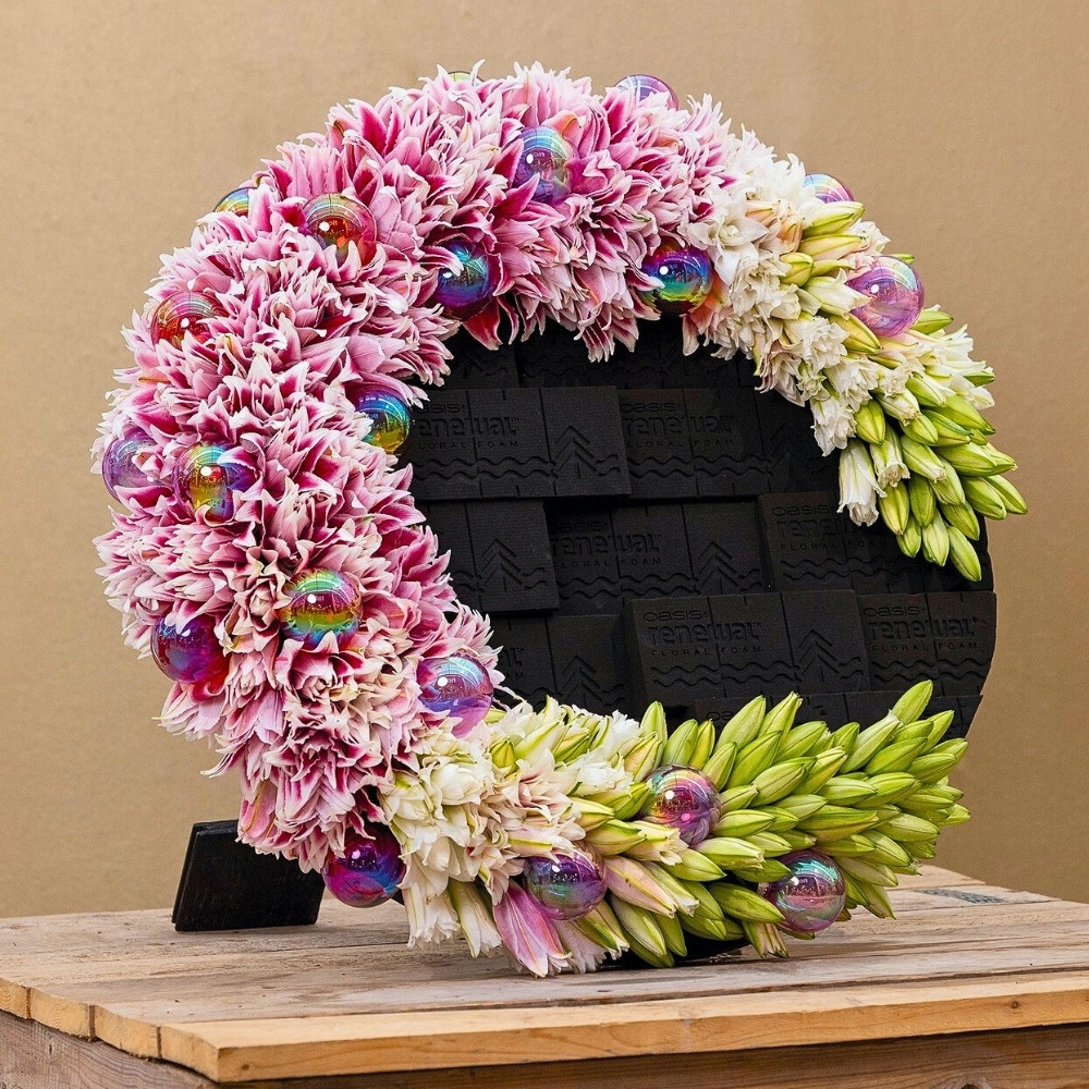 Oasis&reg; Renewal&trade; Floral Foam, A Plant-Based Floral Foam Solution Redefining the Flower Design Industry