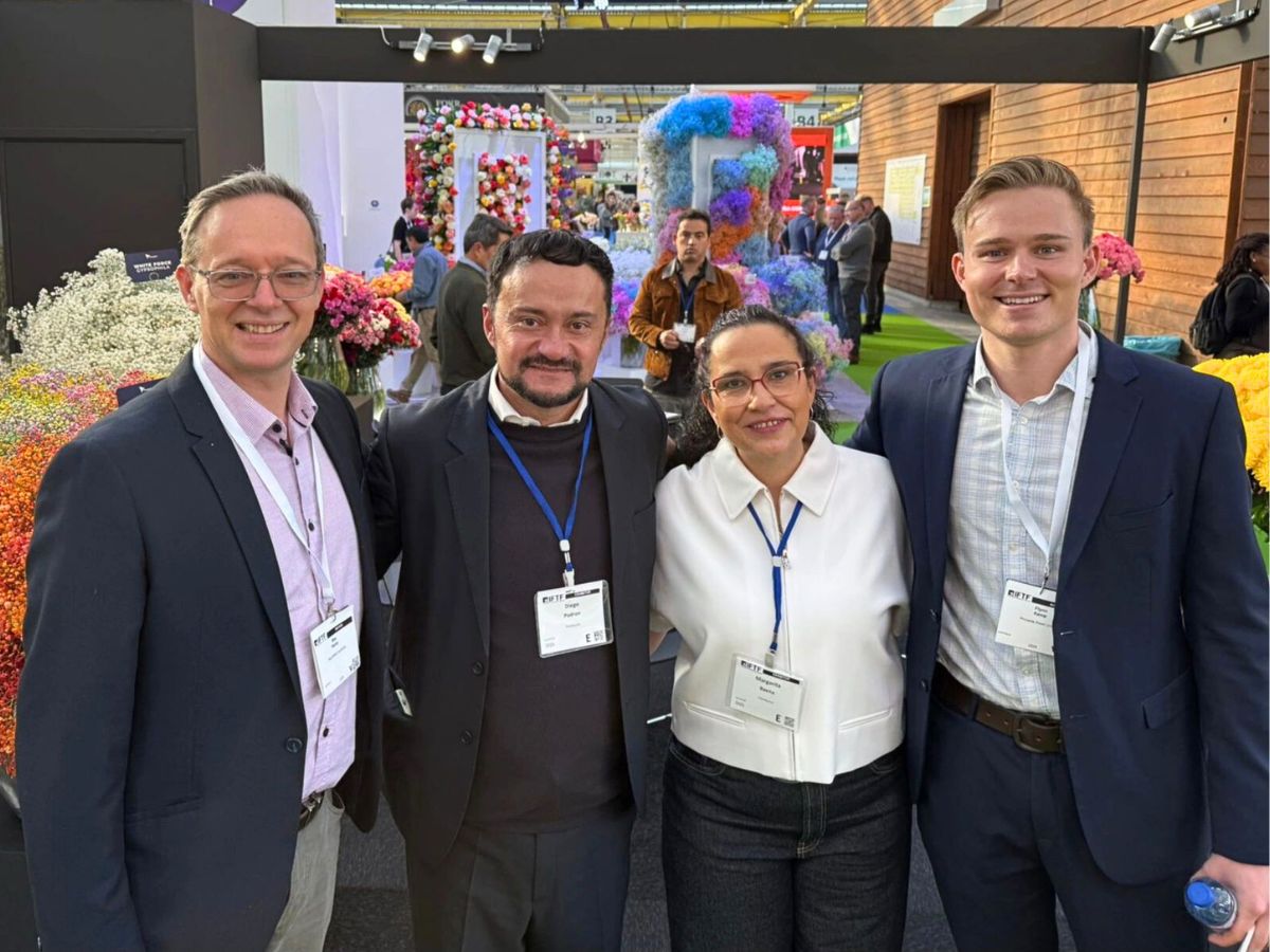 Bas Kamp and his son Flynn Kamp meeting suppliers during the IFTF