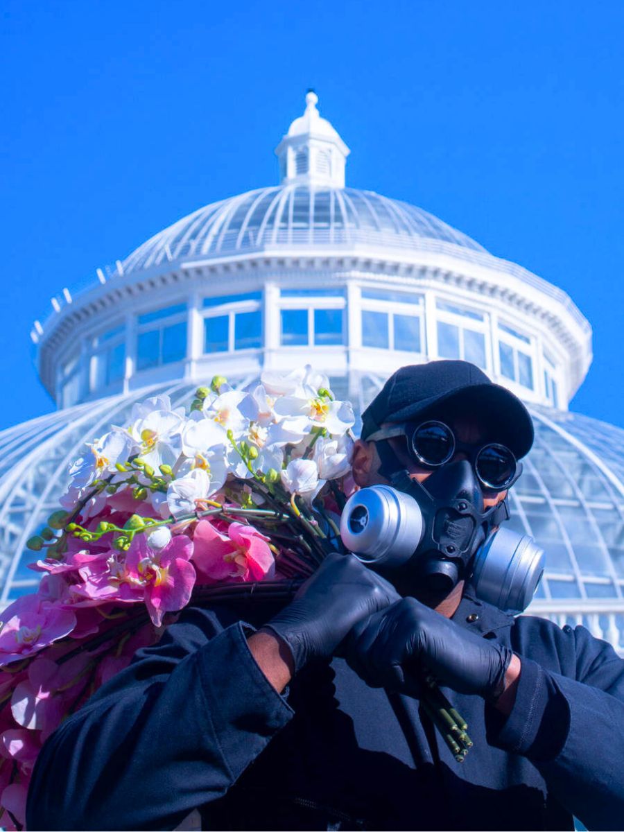 Mr Flower Fantastic with the NYBG in the background Mr Flower Fantastic with the NYBG in the background