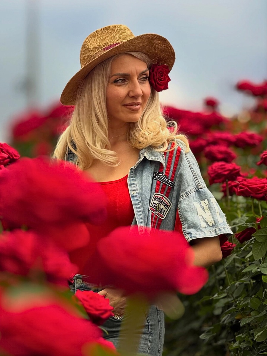 Join Thursd as a Blogger