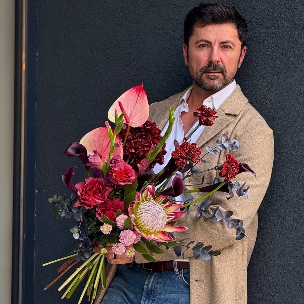 Join Thursd as a Blogger