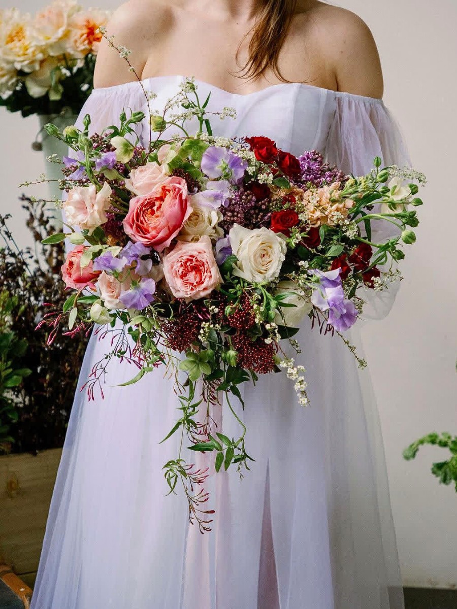 A bridal bouquet by @alexandrafarms