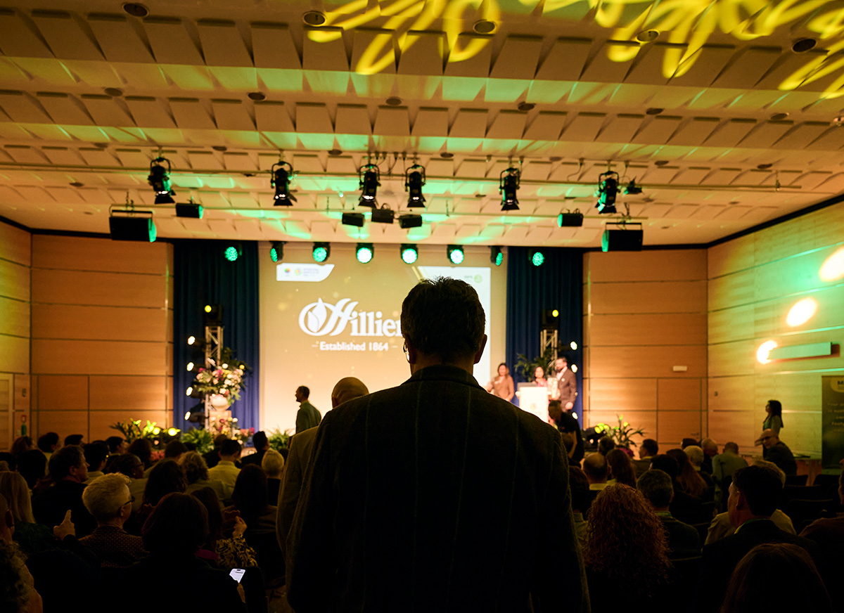 AIPH IGOTY Awards Hillier to the stage