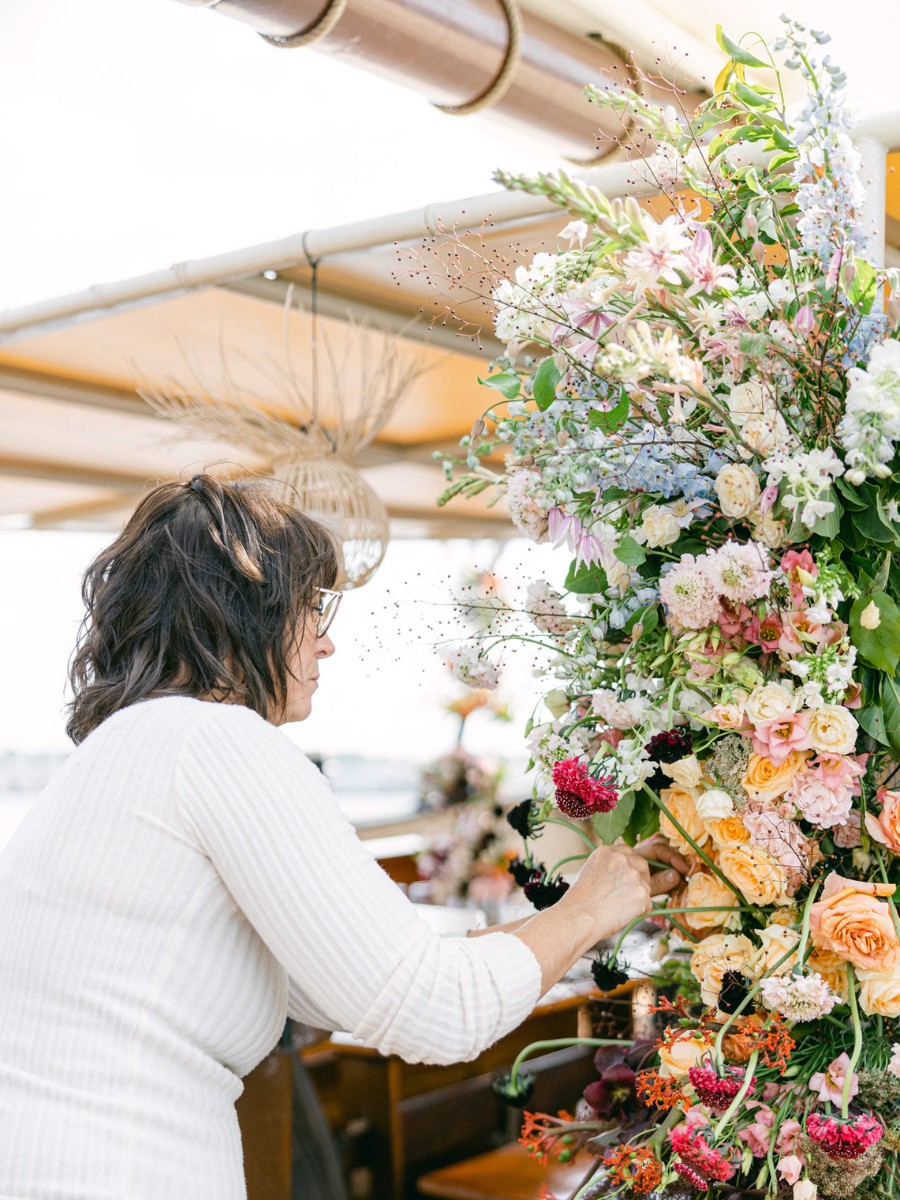 Marginpar&rsquo;s Flowers in Sylvia Hartmann&rsquo;s Designs for a Love Story on a Boat
