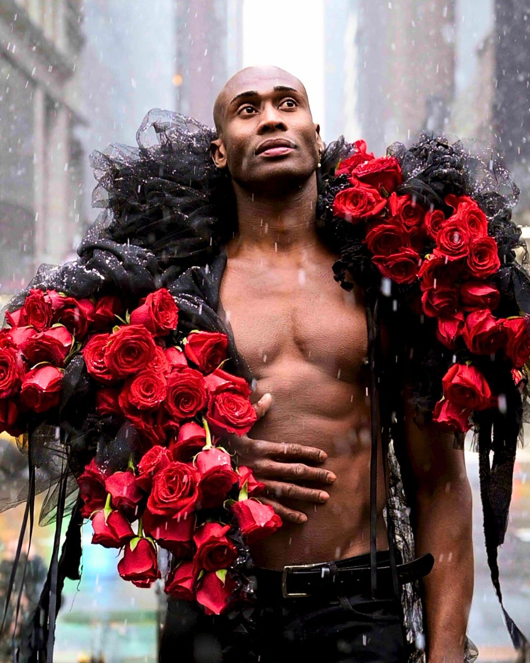 Flowers by Julia Rose in New York for Fashion Week With Harley Petit With Born Free Roses by De Ruiter Photo Elys Berroteran