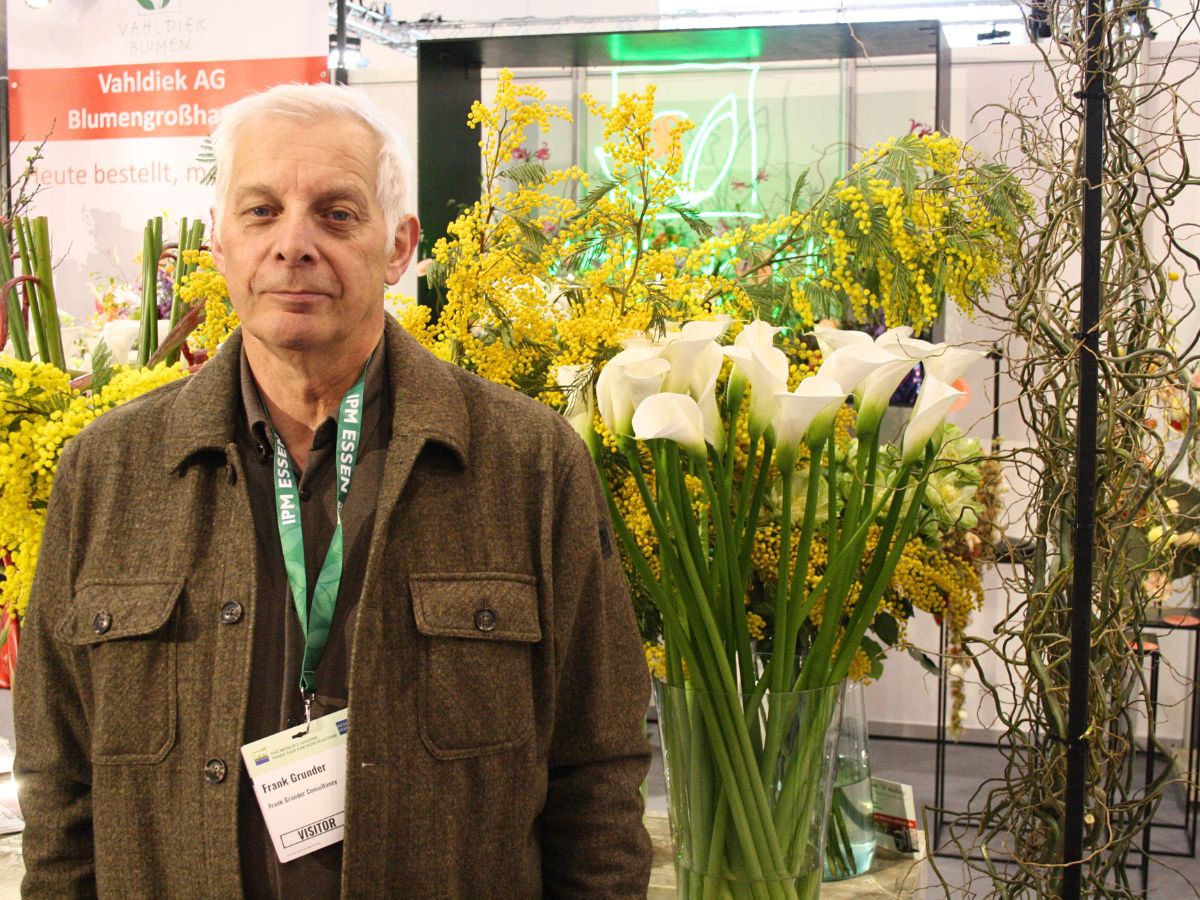 10 questions to Frank Grunder