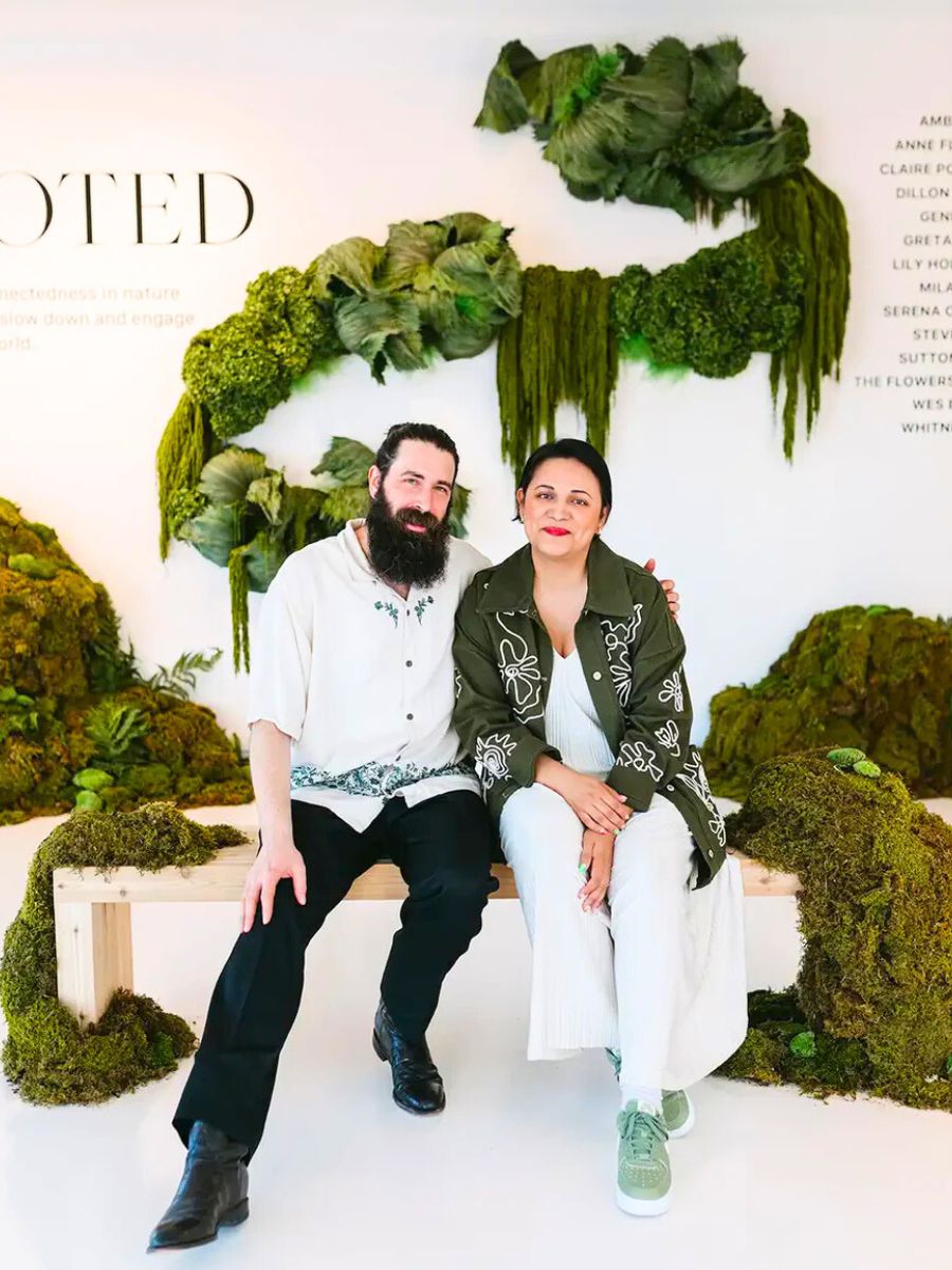 The Flowerslinger duo