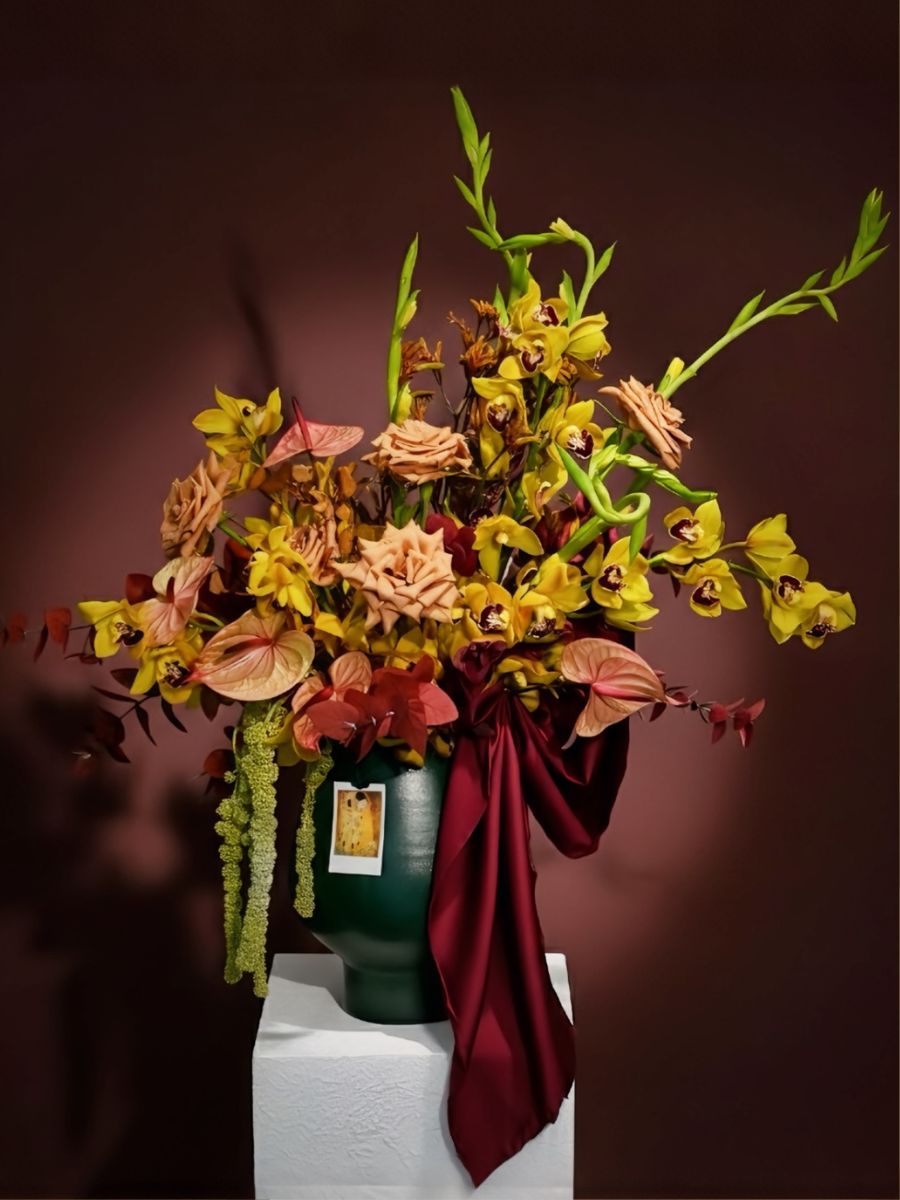 Artistry Collection Valentina Pospelova Yellow Peach, Crimson Nocturne and Green