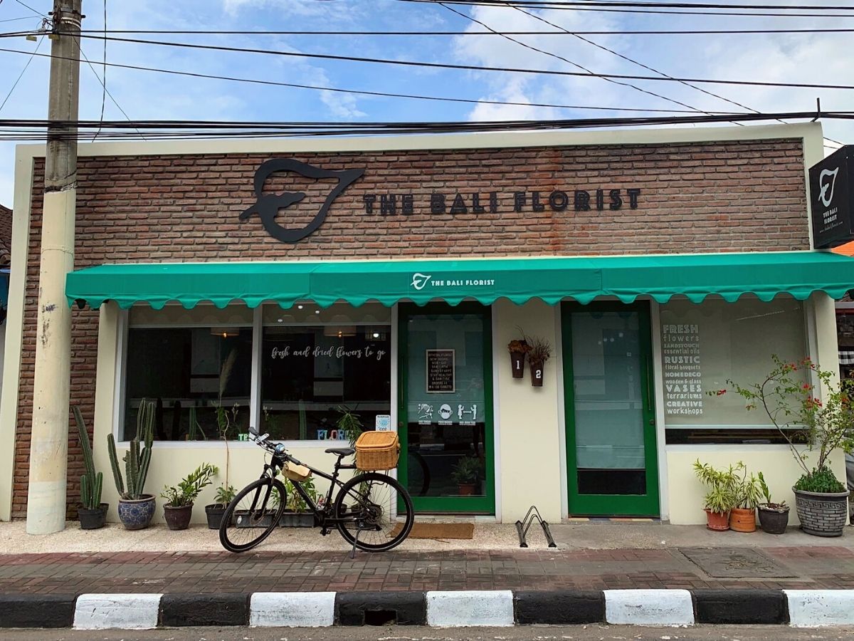 The Bali Florist on Thursd - outside