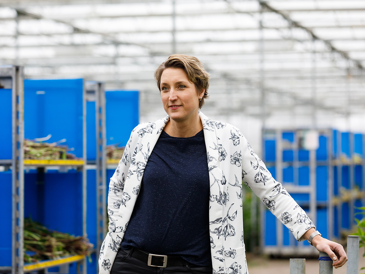 Karolien Tesselaar white jacket in warehouse Karolien Tesselaar white jacket in warehouse