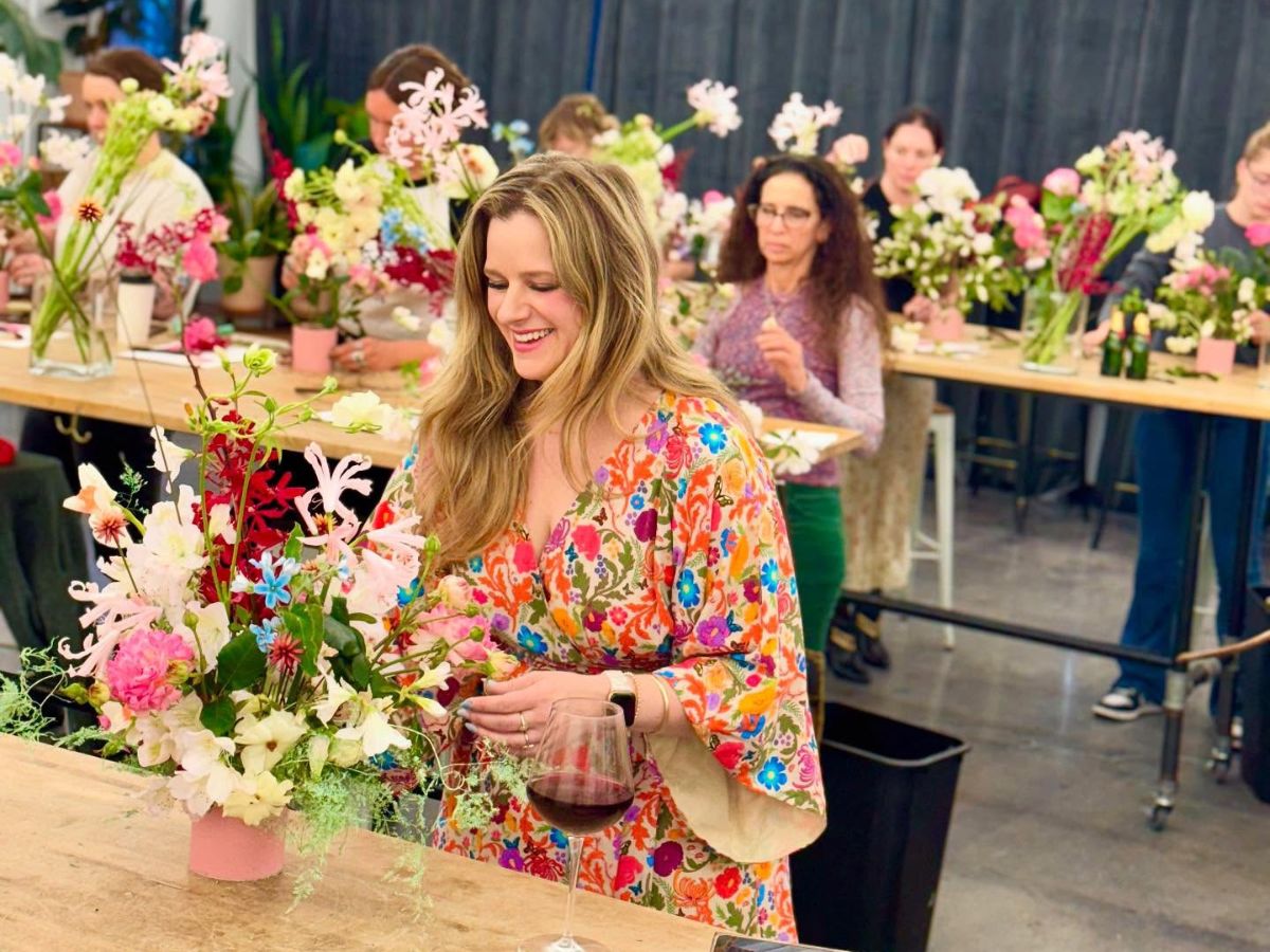 Kelsea Olivia leading a design session at FlowerSchool New York