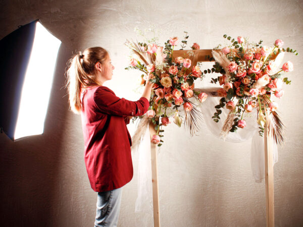 A Bohemian Bridal Arch Full of Inspiration With Rose Suplesse - Simone Schrooten