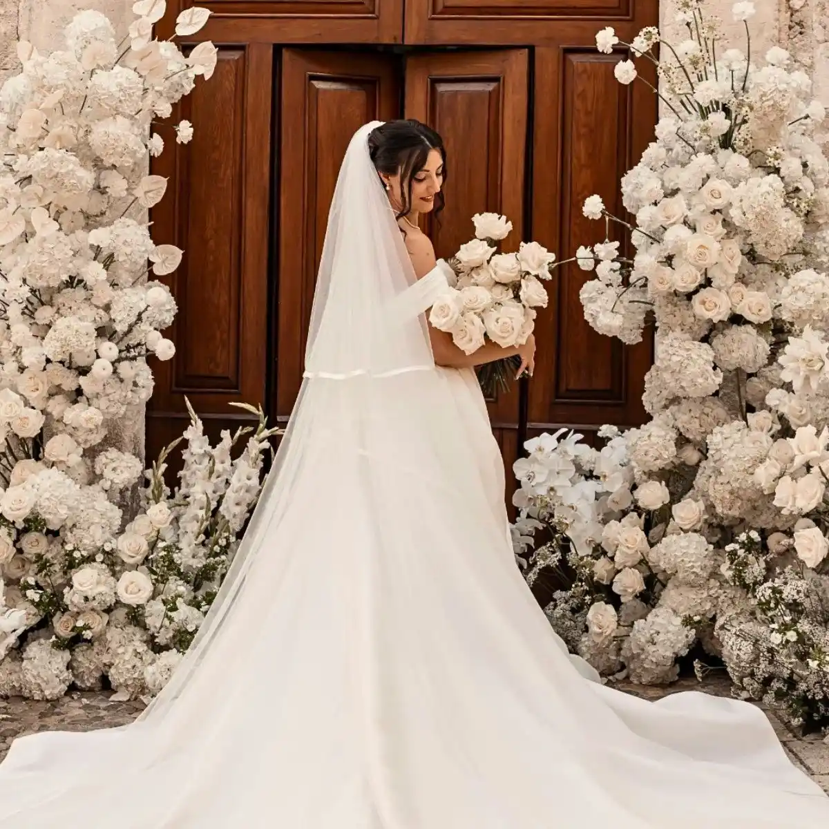 Traditional wedding photographers Feature Image