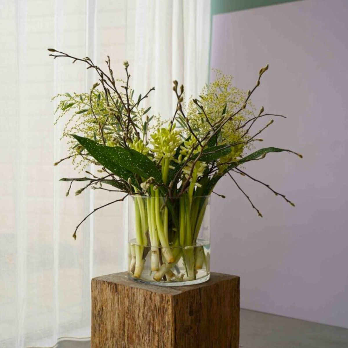 Bouquet with hyacinths by Decorum