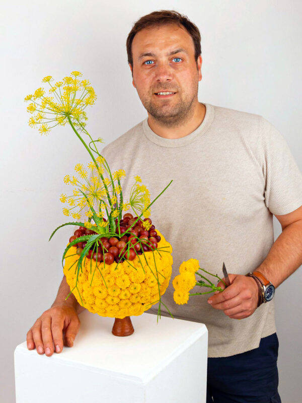 This Is the Modern Look of the Chrysanthemum - Ioachim Erema