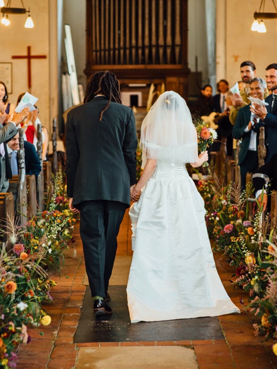 What is a sustainable wedding? A sustainable wedding is one planned to minimize its environmental and social impact across every element of the day. 