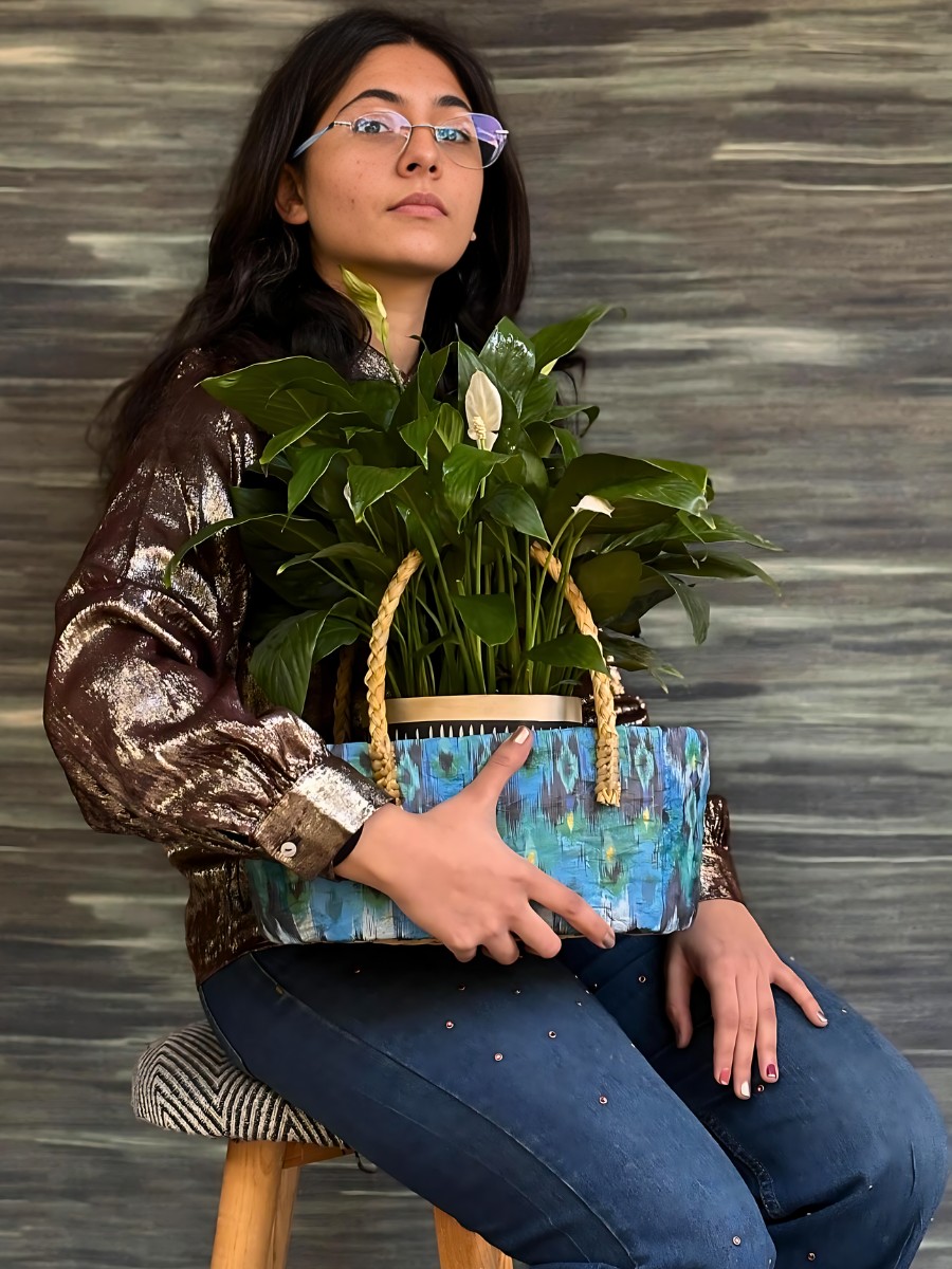 How do I know if my houseplant is getting enough light? The most reliable indicators are growth rate and appearance. 