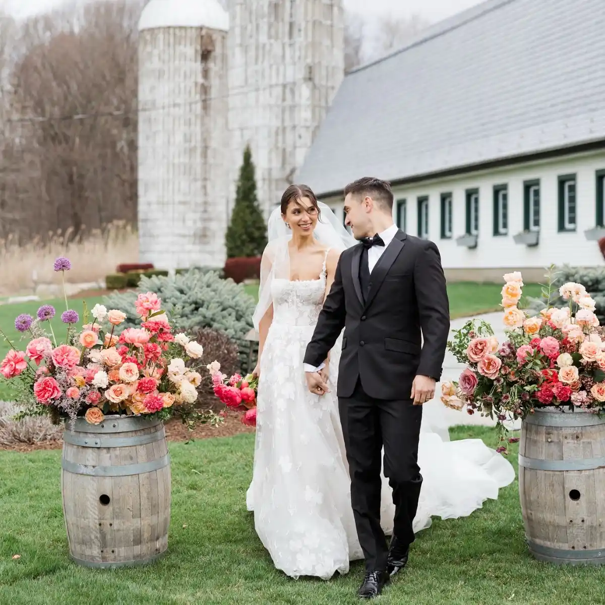 How to Design a Sustainable Wedding With Sustainable Wedding Flowers