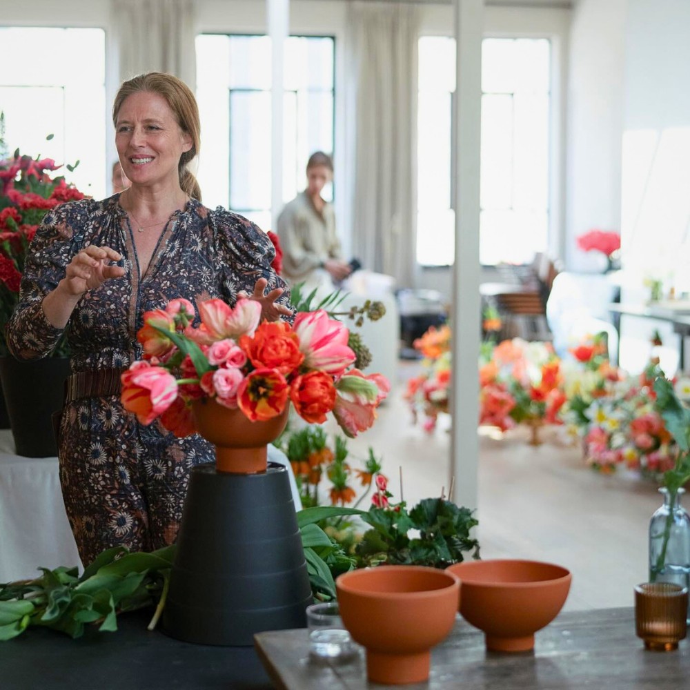 How to Open a Retail Flower Home-Based Business in 5 Easy Steps