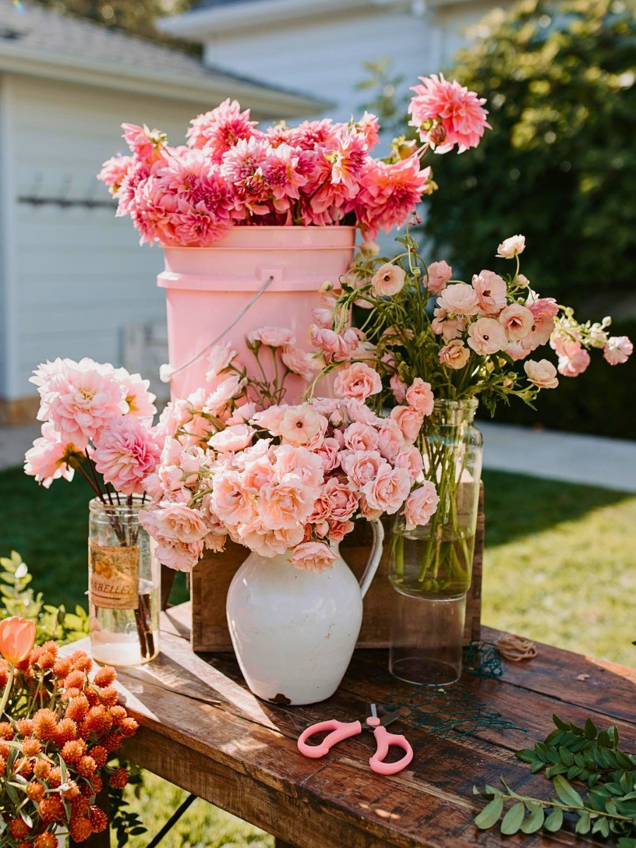 How to Open a Retail Flower Home-Based Business in 5 Easy Steps