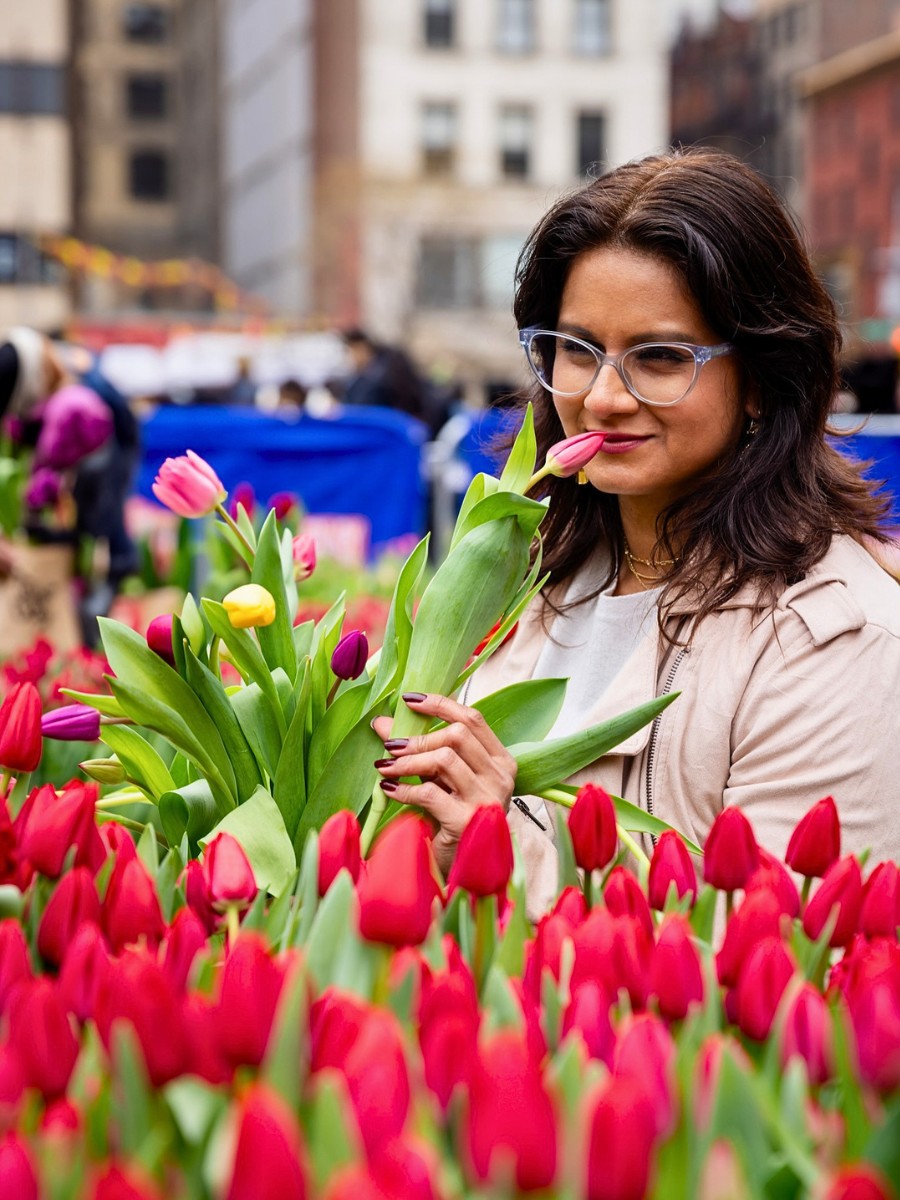 Why Do Flowers Make People Feel Happy?