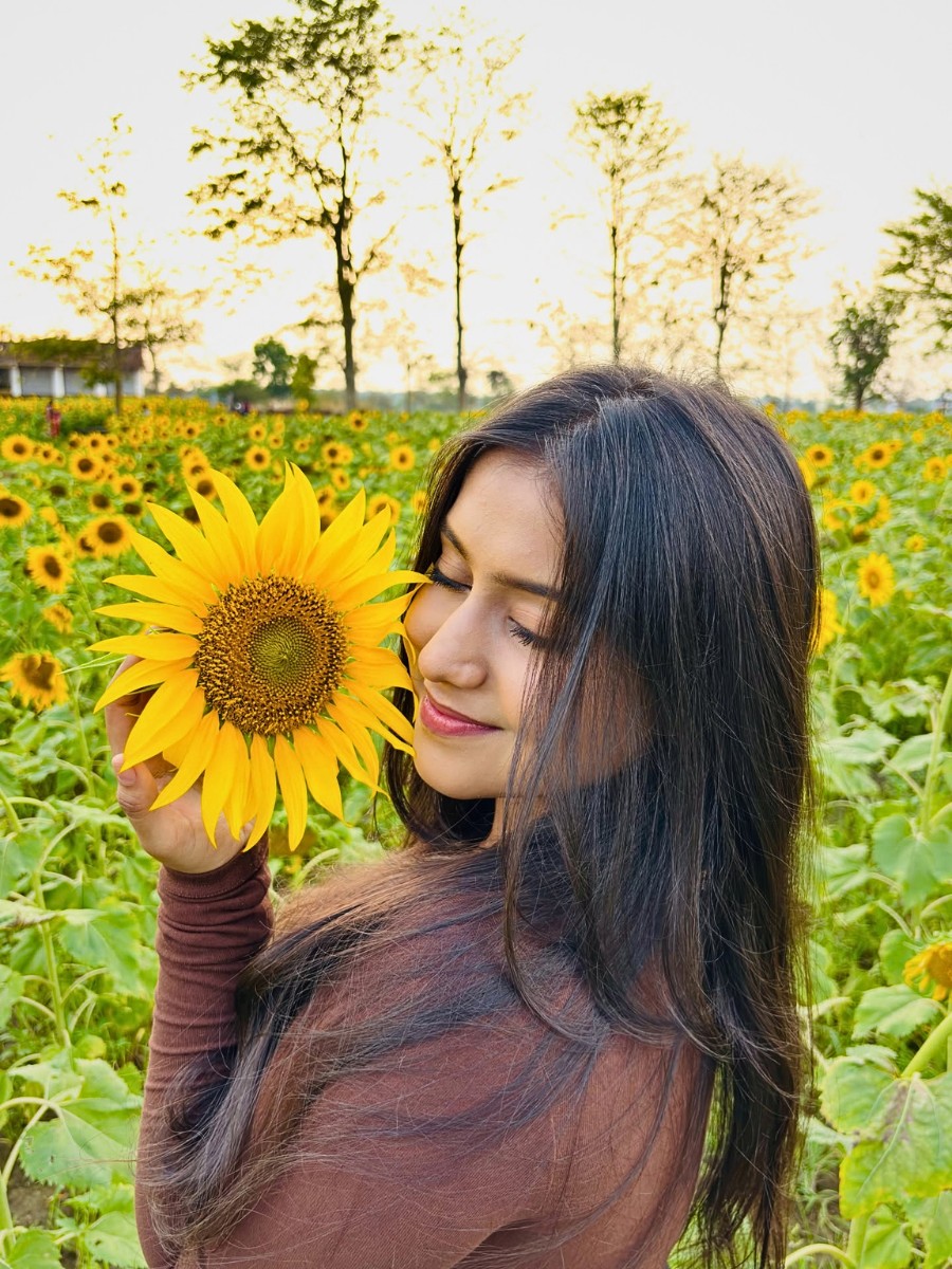 Why Flowers Make People Happy, According to Science and Common Sense
