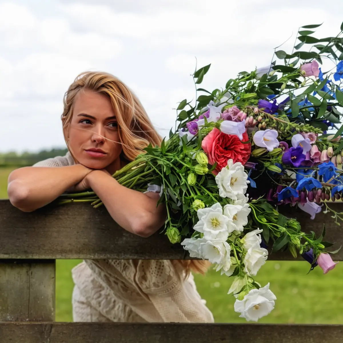 Campanulove campaign