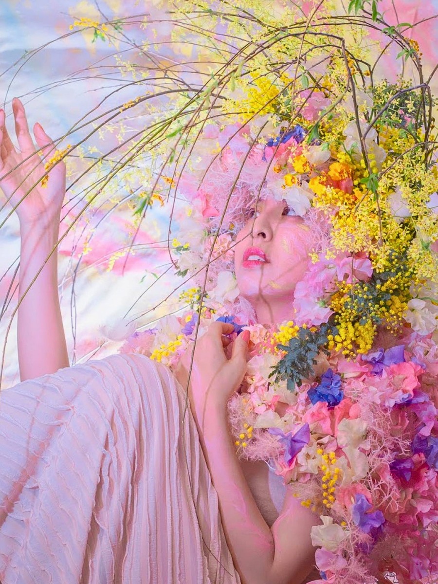Asumi Kuwana&rsquo;s Floral Art Ventures Where Flowers Speak the Language the Heart Cannot.