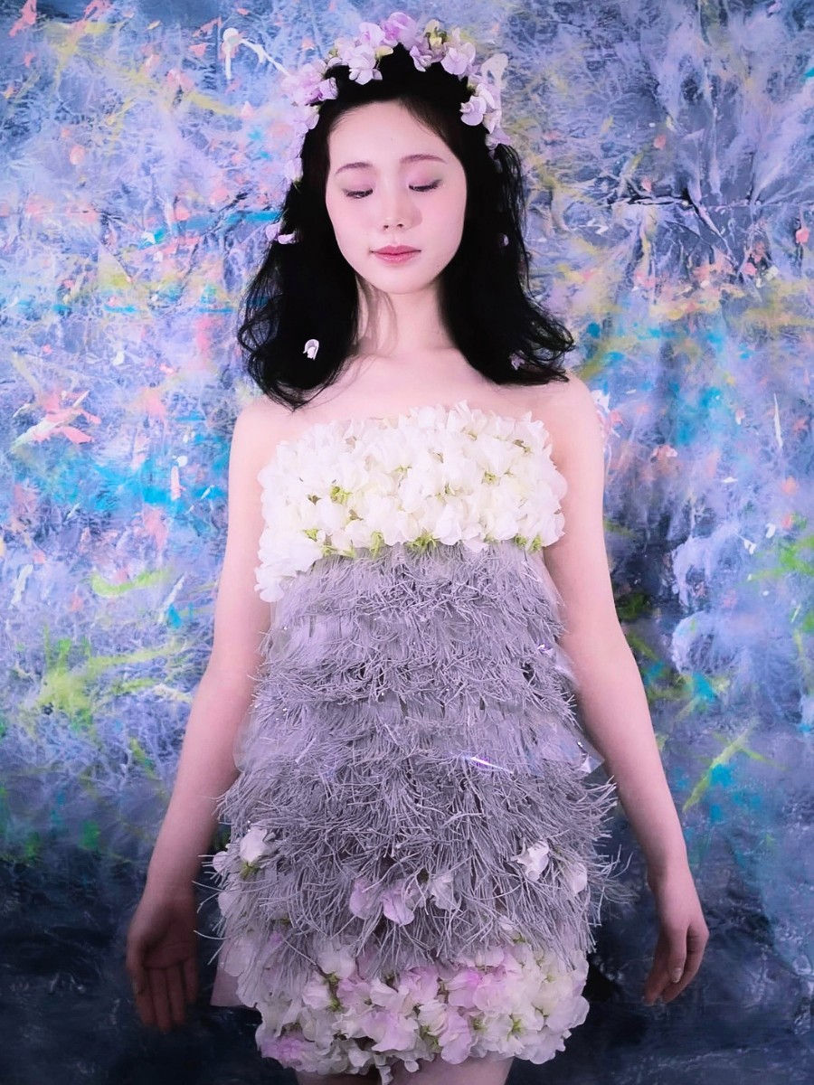 Asumi Kuwana&rsquo;s Floral Art Ventures Where Flowers Speak the Language the Heart Cannot.