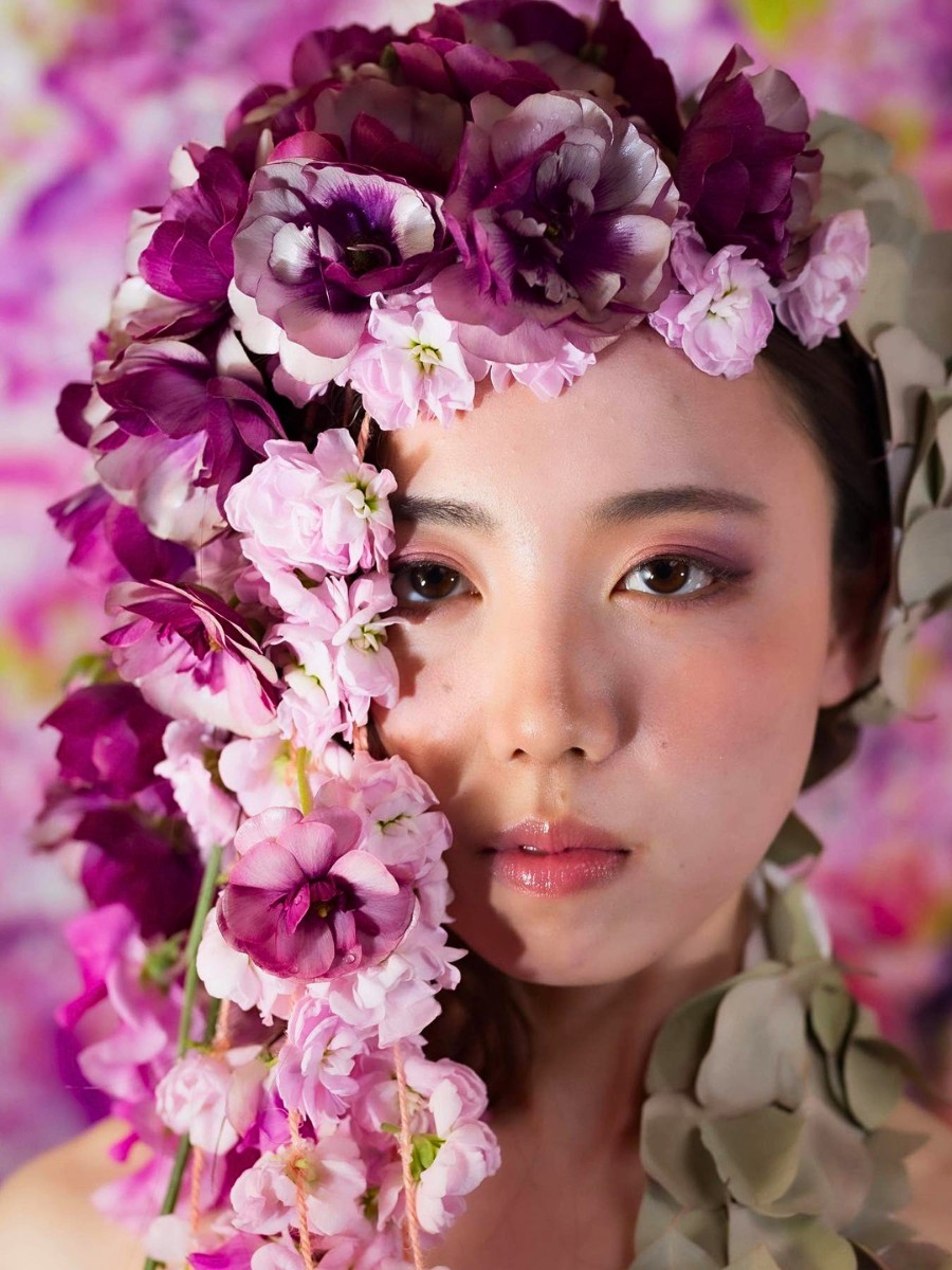 Asumi Kuwana&rsquo;s Floral Art Ventures Where Flowers Speak the Language the Heart Cannot.