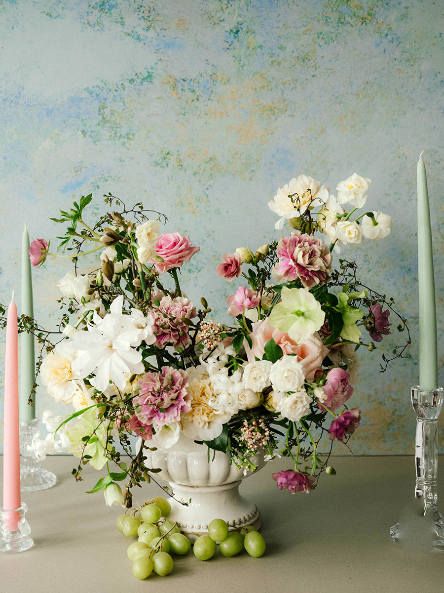 Acacia Studio Dutch Masters white design in bowl