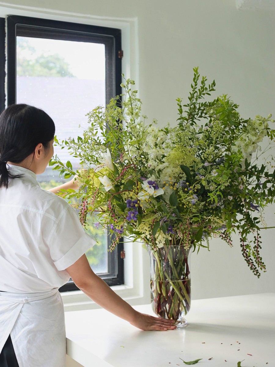 How Do You Make Flowers Last Longer in a Vase?