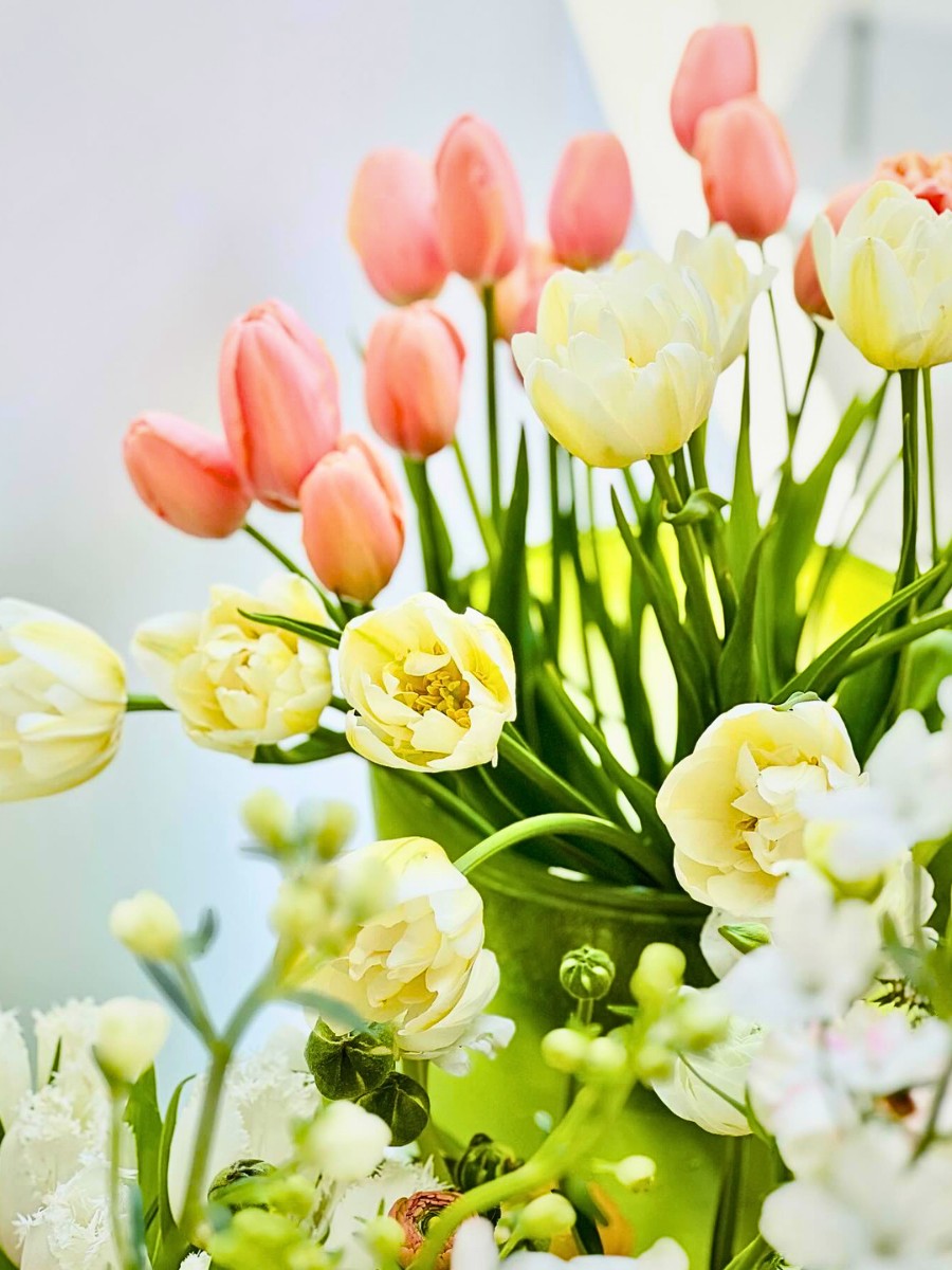 How Do You Make Flowers Last Longer in a Vase?