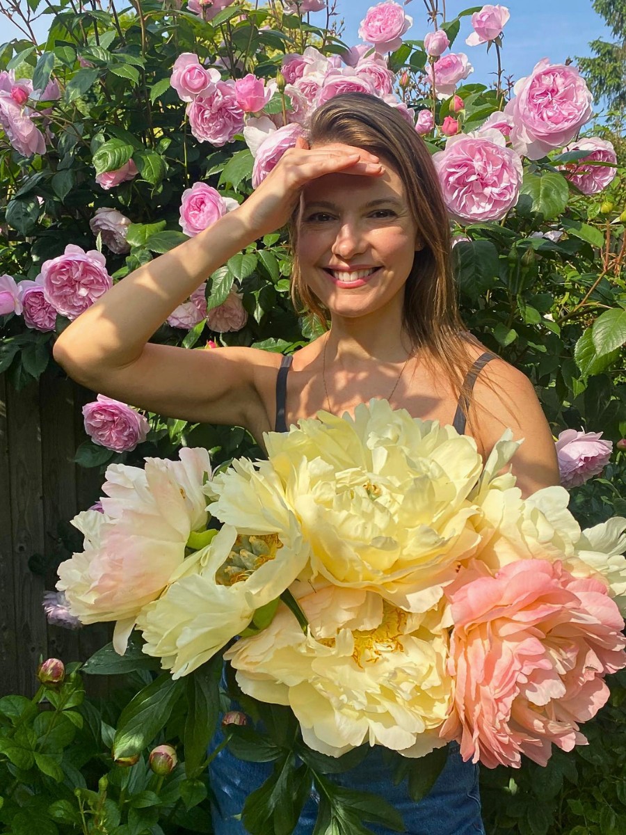 Why Do Some Flowers Change Their Colors?