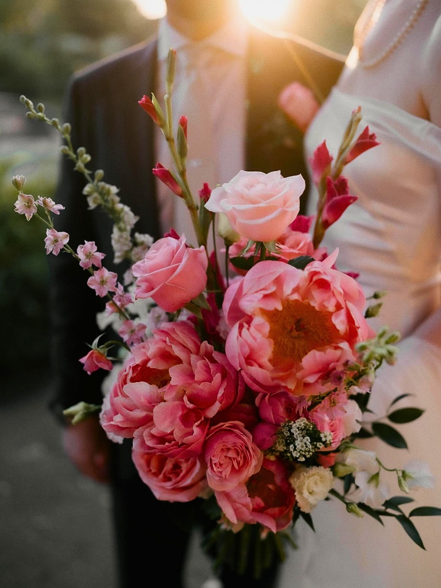 Why Peonies Are So Popular for Weddings