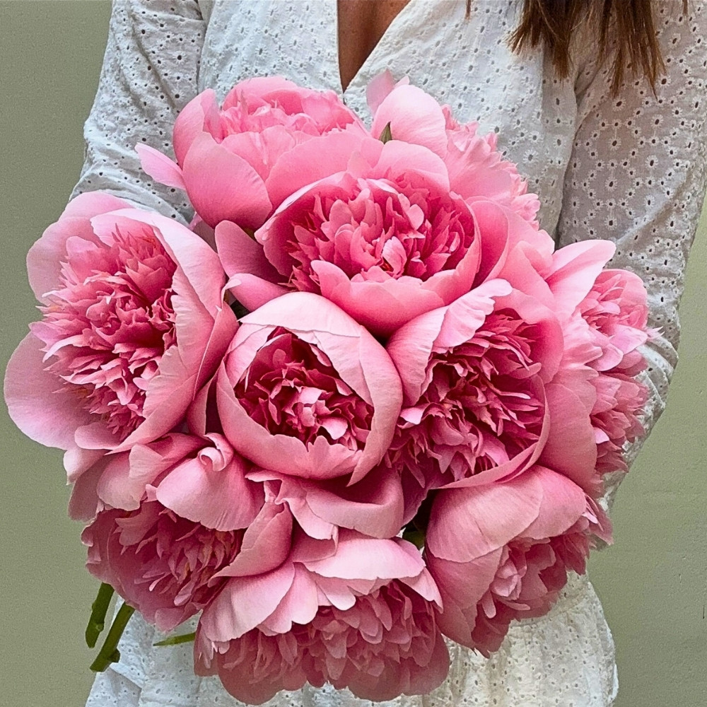 This Is Why Peonies Are So Popular as Wedding Flowers, Especially in Spring