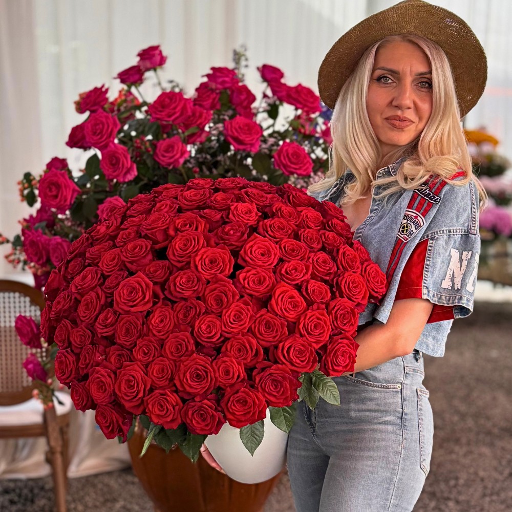 United Selections Has a Line of Roses That Fits a Special Mother&rsquo;s Day Mood Beautifully.