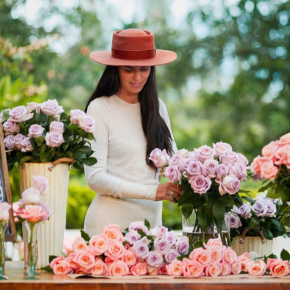 Can Sugar Help Your Cut Flowers Last Longer in the Vase?
