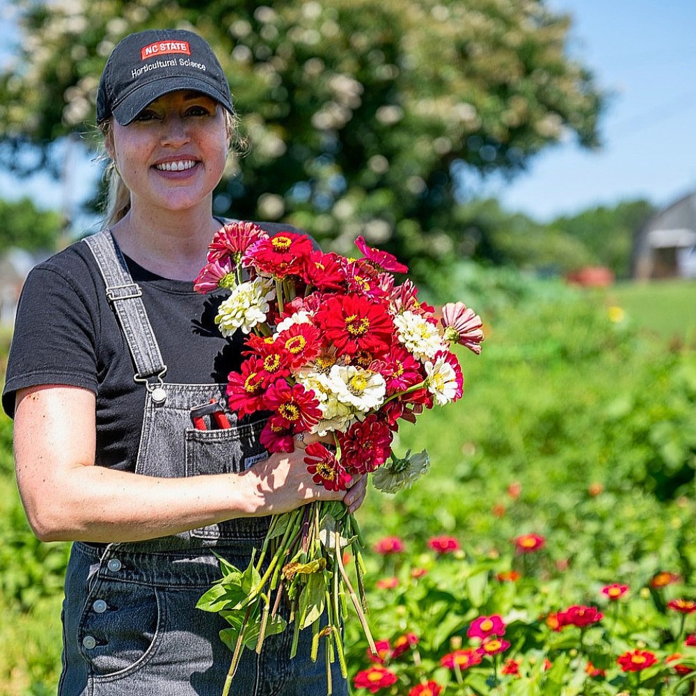 Catering to Generation Z Consumers: Identifying Key Traits and Wellbeing Benefits in Floral Products report, presented by Floral Marketing Fund (FMF), CalFlowers, and FTD, and conducted at the APPAH lab, Colorado State University, on what Gen Z seek in flowers