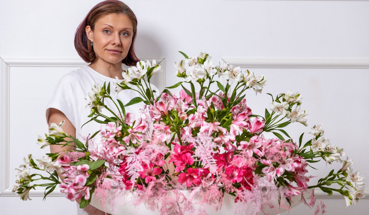 Floral Designer Anna Loshakova Creates Exquisite Interior Designs With Premium Alstroemeria Varieties From Miss Alstroemeria.