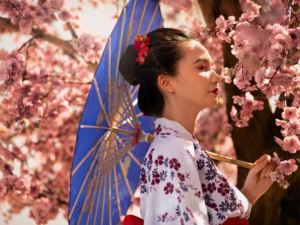 What Flowers Symbolize New Beginnings?
