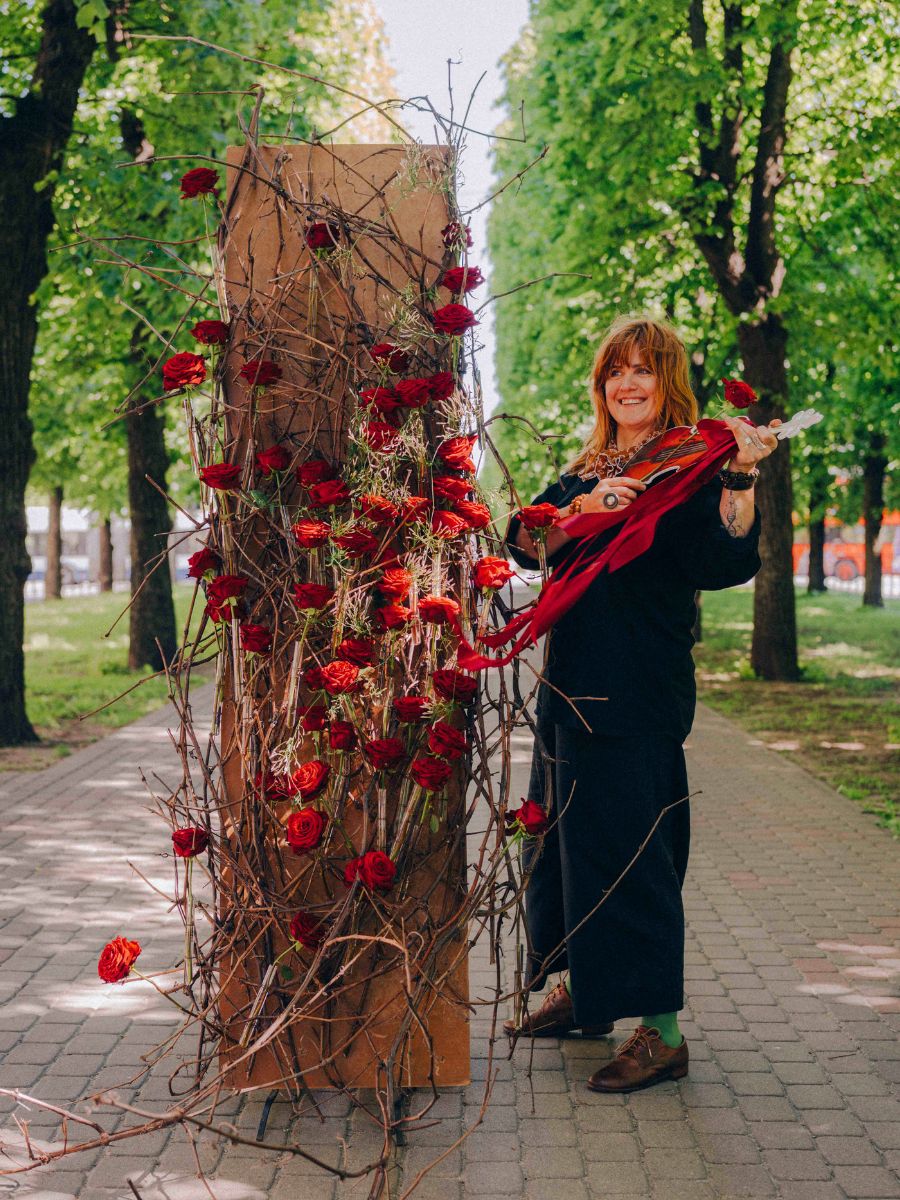 Graduation design with Red Naomi Roses from Porta Nova by Sanita Cipruse