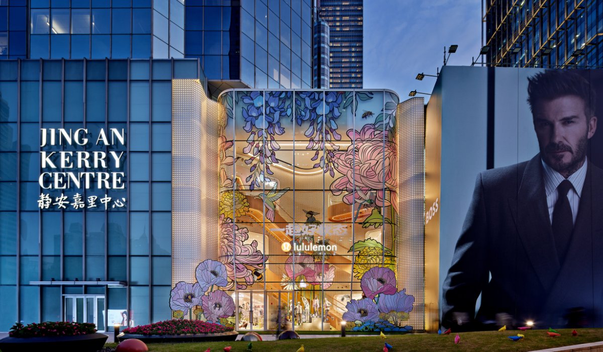 Graphic Rewilding, a British Art Initiative Founded by Lee Baker and Catherine Borowski, Sees the Duo Design Massive Flower Murals